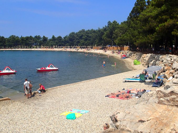 karpinjan beach novigrad